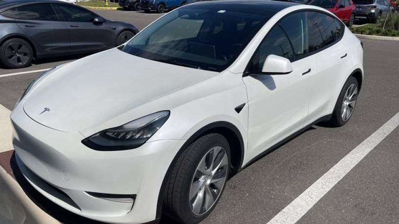 TESLA MODEL Y 2021 5YJYGDEE1MF138633 image